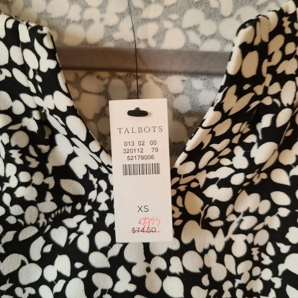 Talbots 3/4 Sleeve Slit Neck Jersey Top Size XS Black Cream Abstract Print NWT - Picture 10 of 11